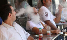 للمقاهي ..رأفة بغير المدخنين