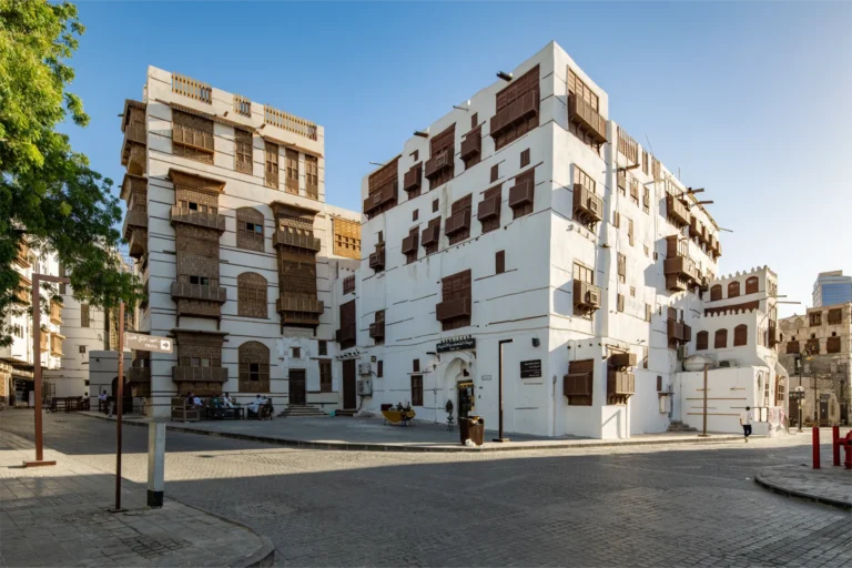 Read more about the article جدة التاريخية” تُجدّد حضورها في معرض السفر العالمي في لندن