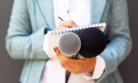 مالفرق بين الإعلامي والصحفي والناشر على وسائل التواصل الاجتماعي ؟