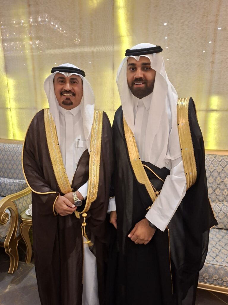 Read more about the article أفراح السادة آل خرد :  عبدالرحمن بن عمر آل خرد يحتفل بزواجه في مكة المكرمة