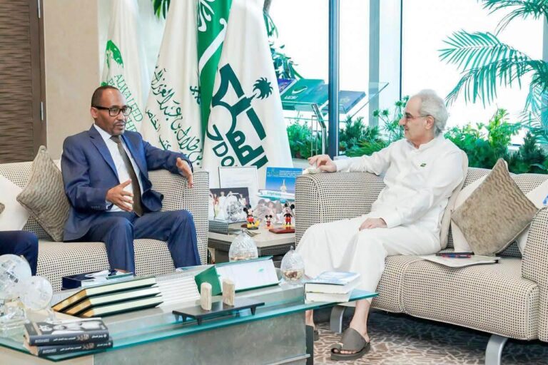 Read more about the article الأمير الوليد بن طلال يبحث فرص الاستثمار في إثيوبيا